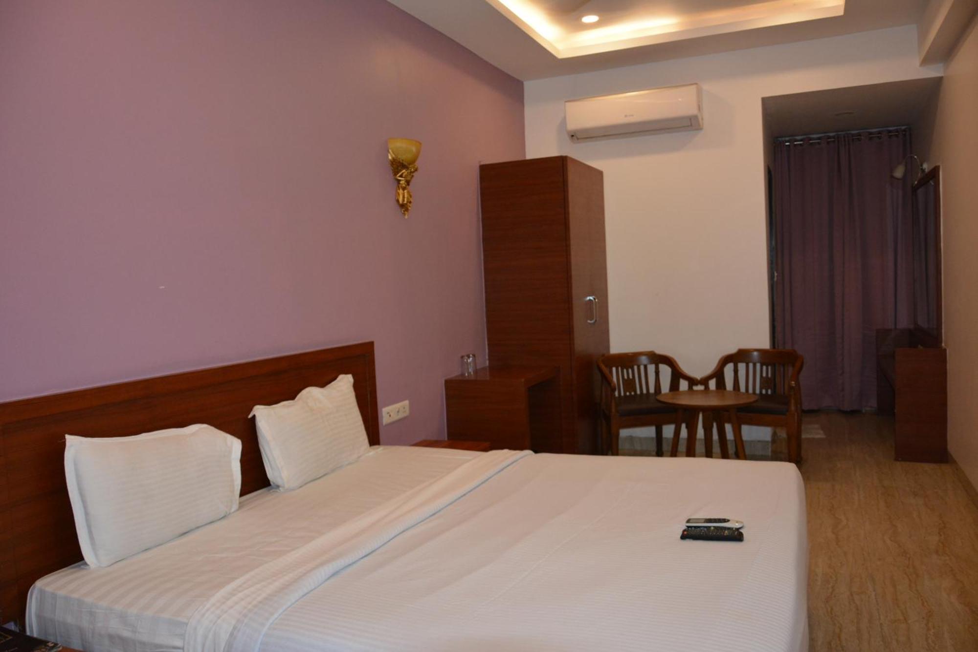 The Grand Neelam Hotel Raipur  Ngoại thất bức ảnh