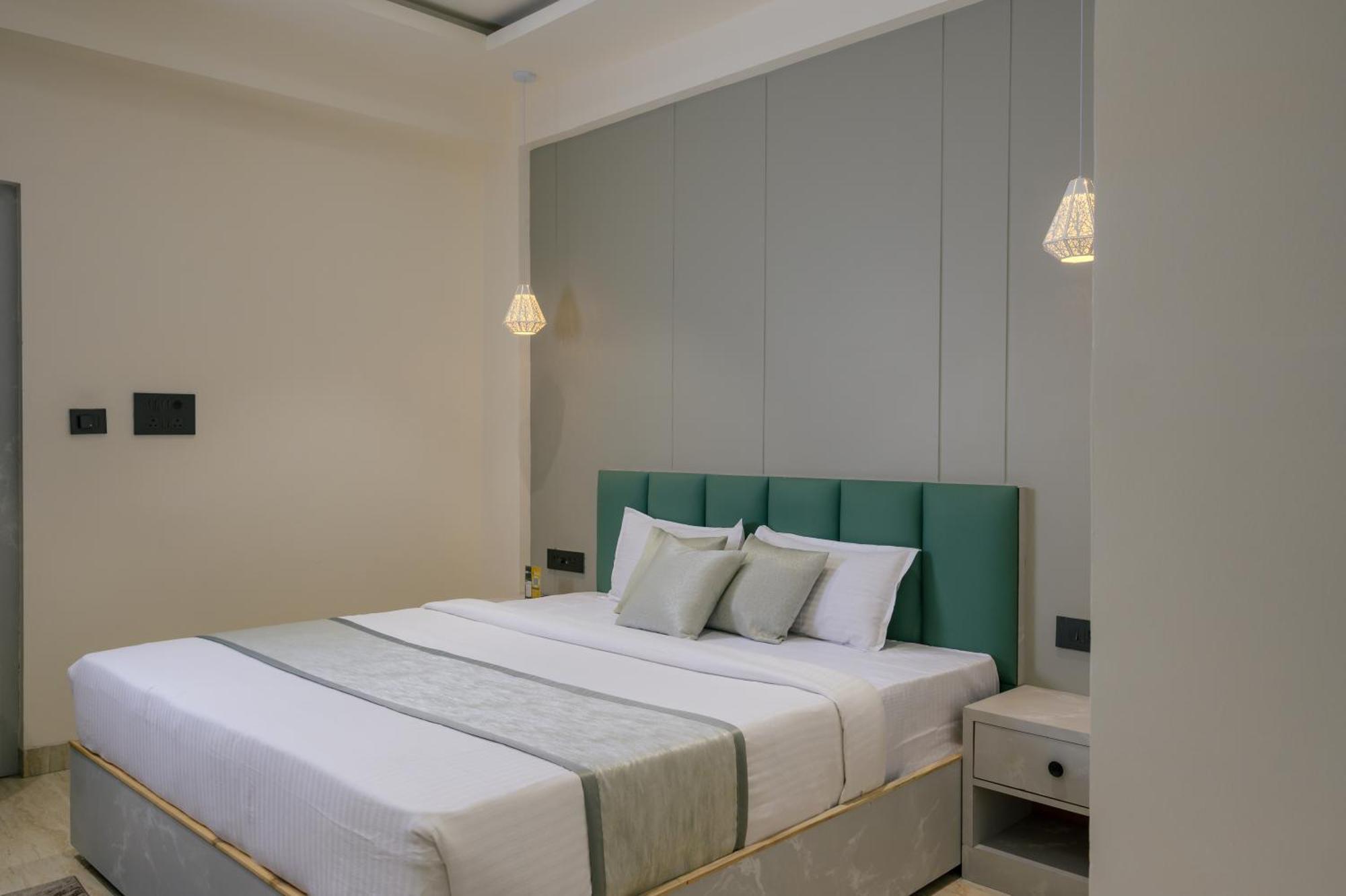 The Grand Neelam Hotel Raipur  Ngoại thất bức ảnh
